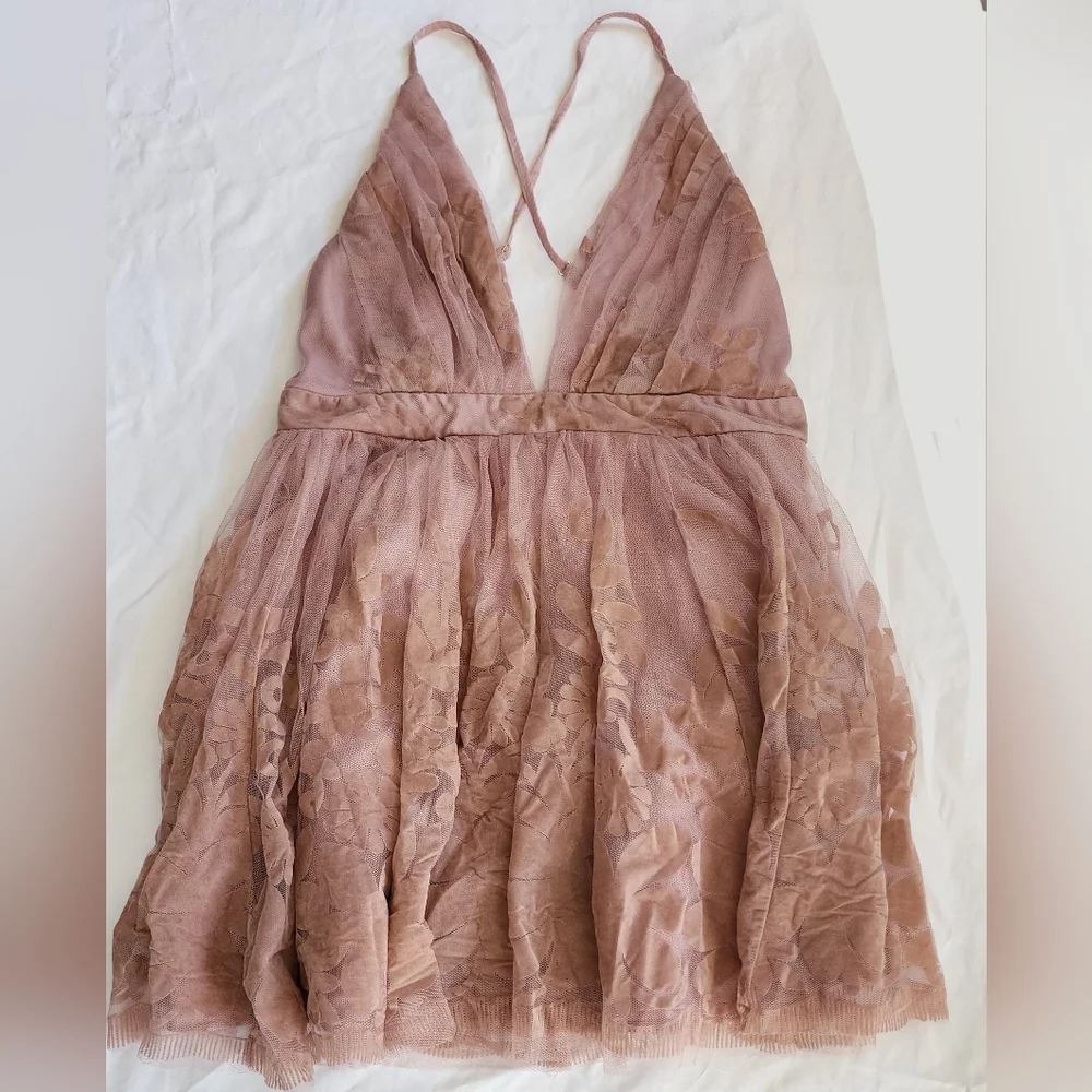 Luxxel Dusty Rose Floral Tulle Dress (sz small/petite) - Picture 7 of 16